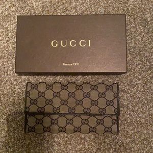 Gucci black wallet